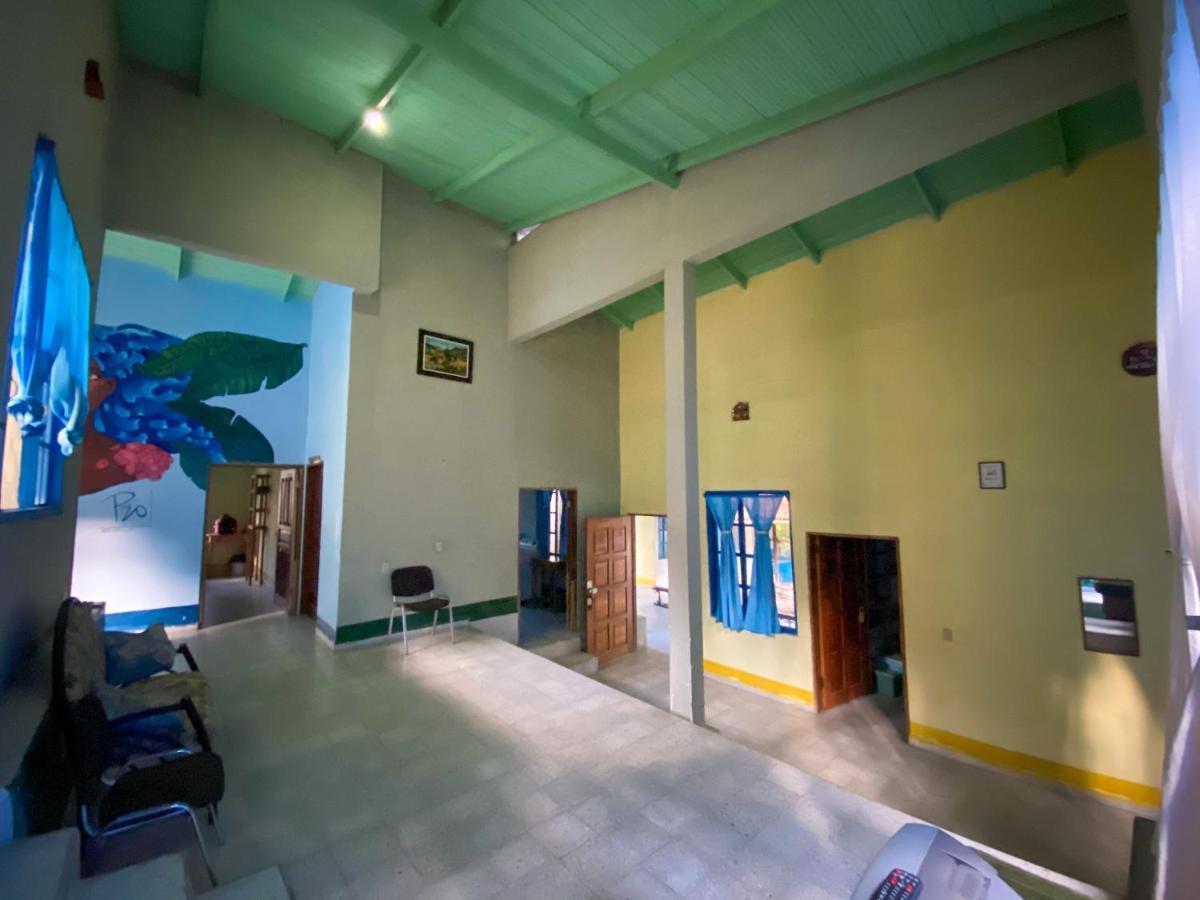 Hostal Juan Lindo ซานเปโดร ซูลา ภายนอก รูปภาพ