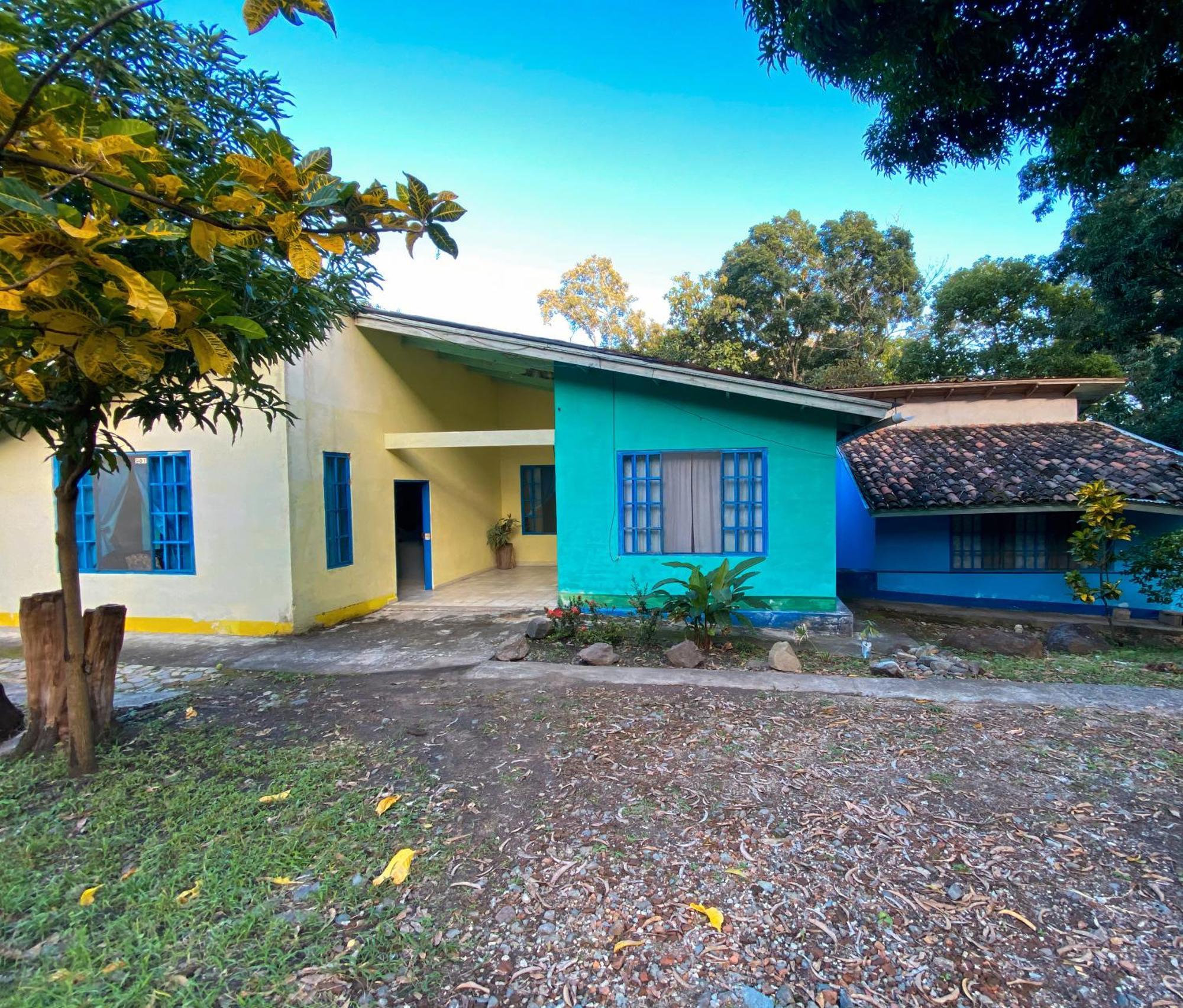 Hostal Juan Lindo ซานเปโดร ซูลา ภายนอก รูปภาพ